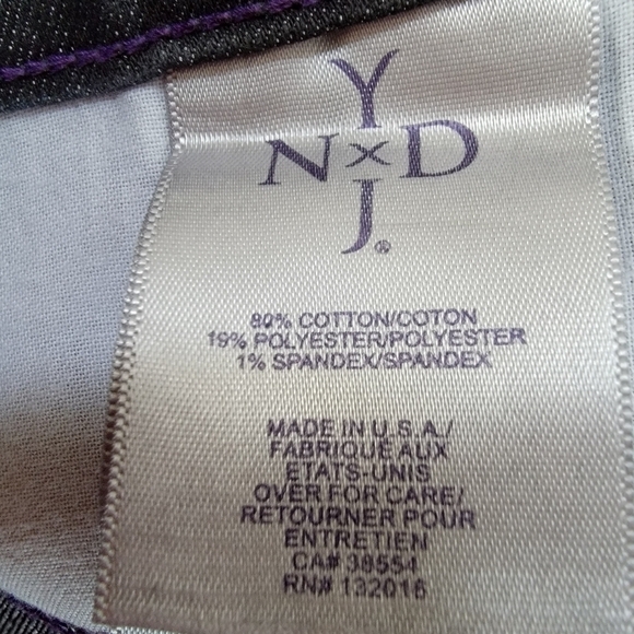 EUC NYDJ Black 5 Pocket Jeans Size 10 - Picture 7 of 10